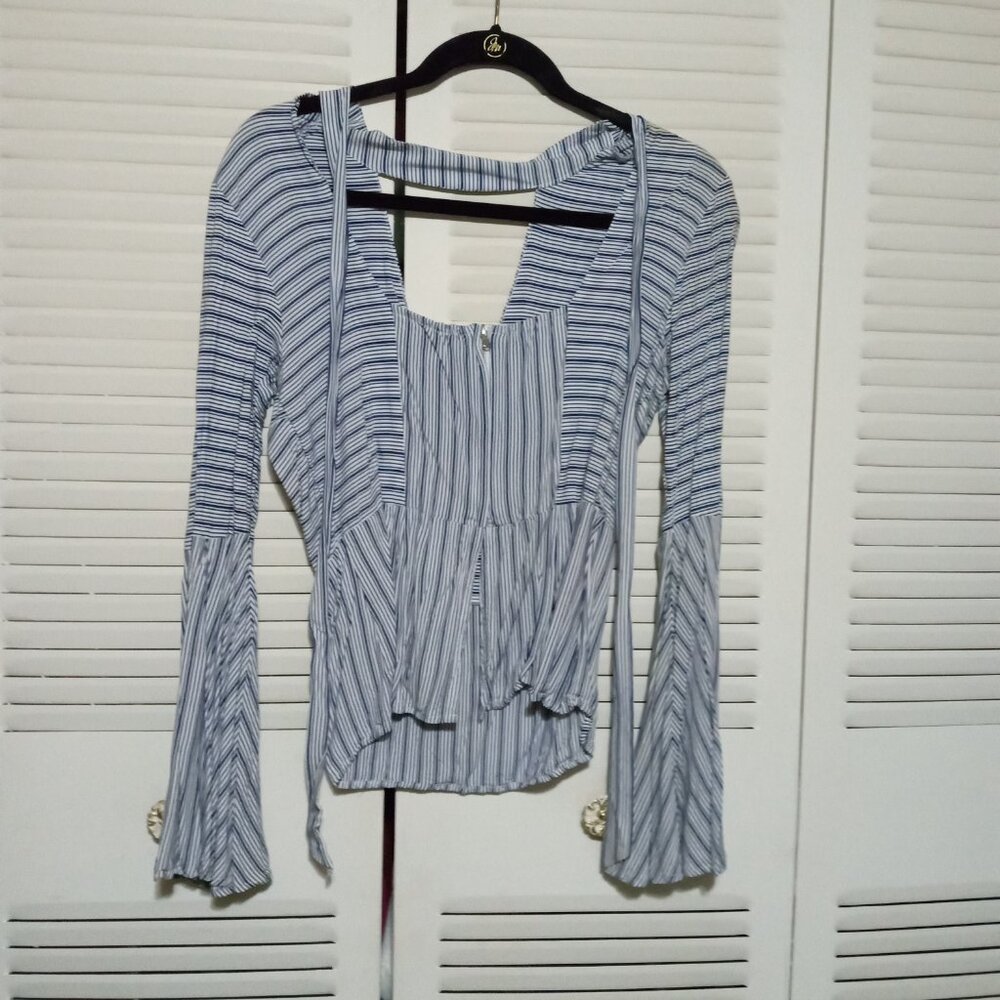 VENUS Blue Striped Bell Sleeve Zip Tie Top Blouse 6 S Milkmaid Whimsigoth Y2K